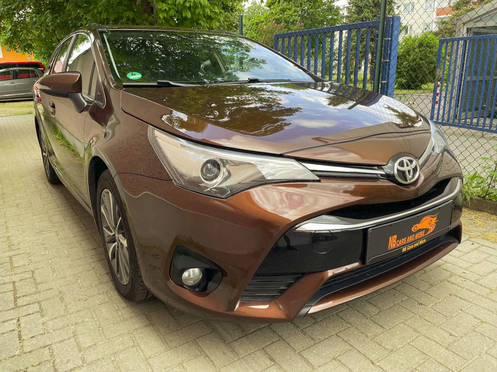 TOYOTA Avensis