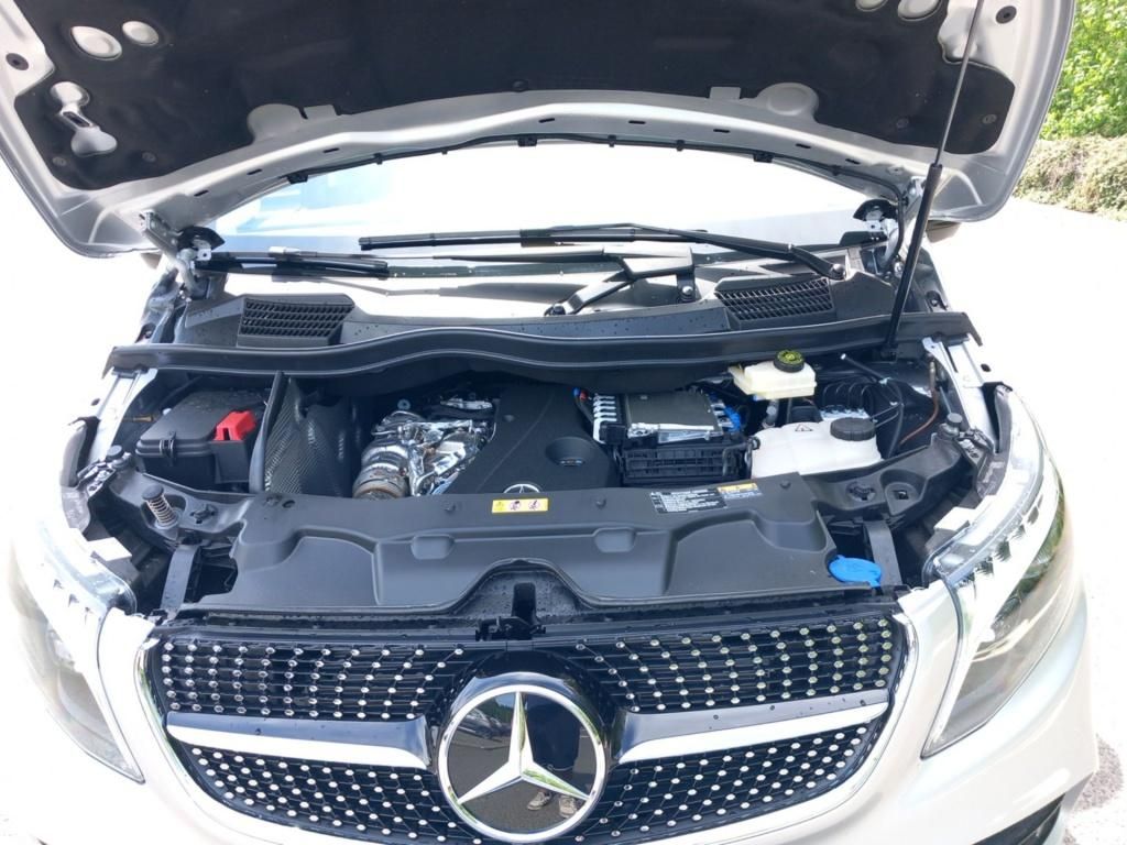 Fahrzeugabbildung Mercedes-Benz V 300 d Edition Exclusive 4M lang *Pano*Navi*AHK