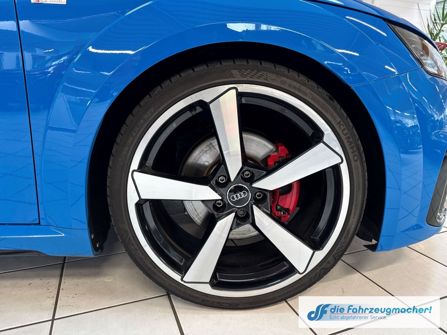Fahrzeugabbildung Audi TT 40 TFSI 2.0 S line Sportpaket El. Verdeck Nav