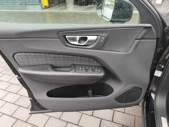 VOLVO XC 60 (Bild 12 von Array)