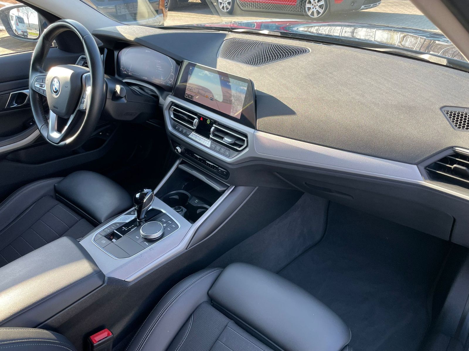 BMW 330e Touring Advantage HUD SHZ RFK AHK LiveCoPro foto 14