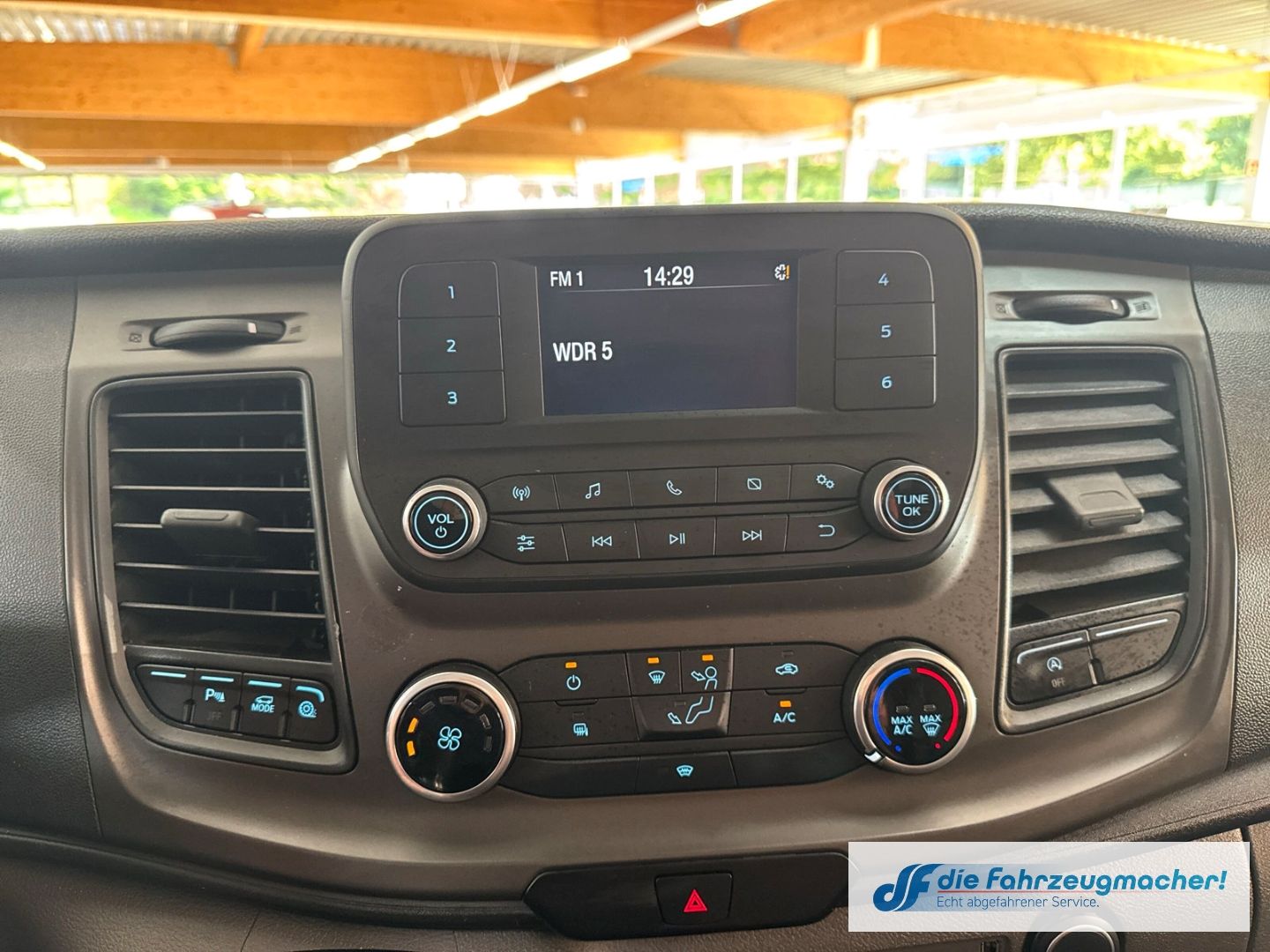 Fahrzeugabbildung Ford Transit Custom Kasten 280 L1 Trend 2.0 TDCi Klim