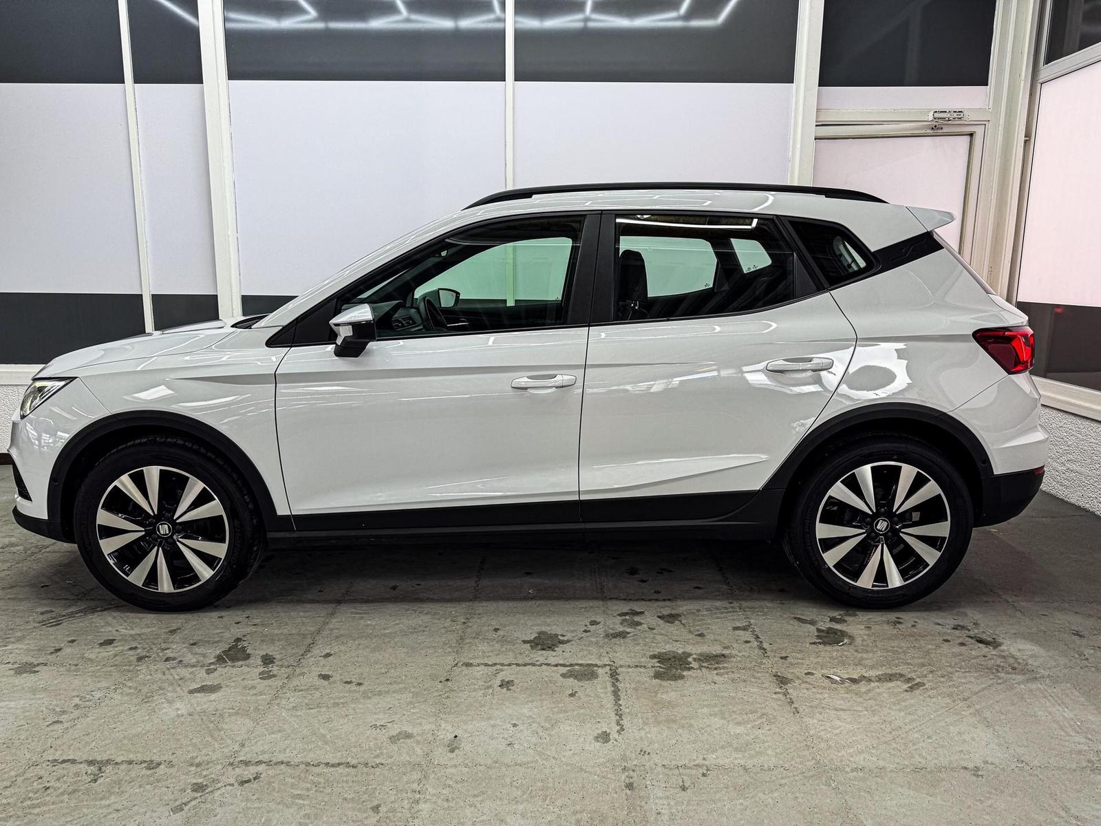 Seat Arona 1.0 TSI STYLE NAVI SHZ LED BSD AHK 1.0 ...