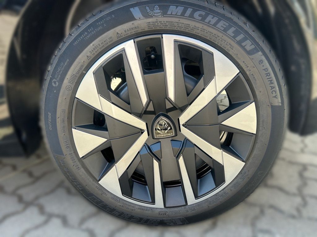 Peugeot 208 - Bild 16