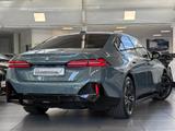 BMW i5 M60 xDrive DA Prof PA+ HuD B/W AdapLED 360° - BMW i5: Sportfahrwerk, Limousine