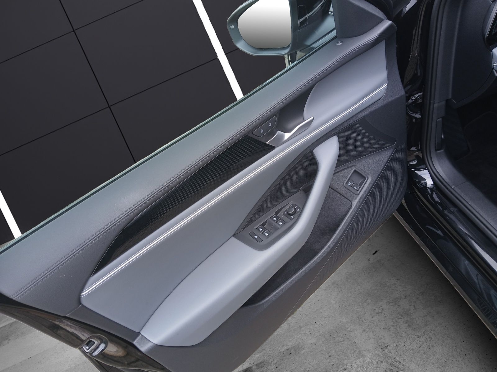 Fahrzeugabbildung Volkswagen Passat eHybrid Business DSG LED Navi AID ACC RFK