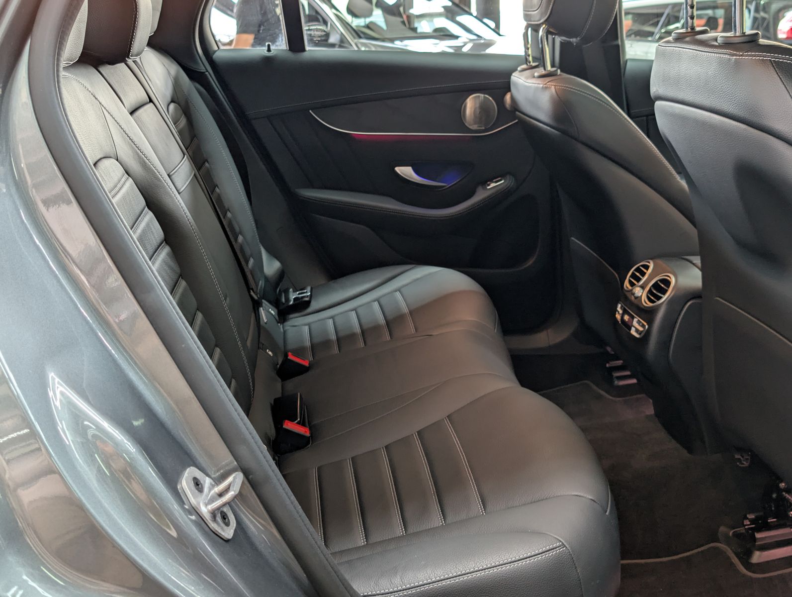 Fahrzeugabbildung Mercedes-Benz GLC 220 d Coupé 4M AMG PANO*360*HuD*MEMO*20"Voll