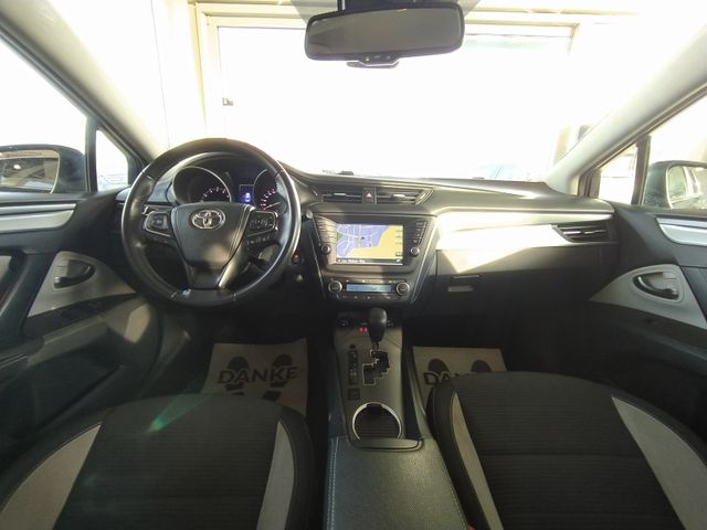 Toyota Avensis  Touring Sports Business Edition – Kamera