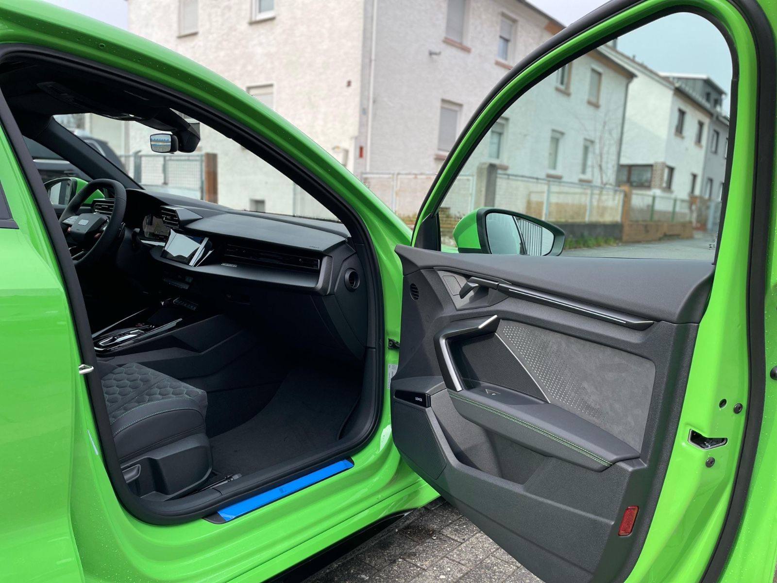 Fahrzeugabbildung Audi RS3 SB Facelift |Matrix|ACC|Sonos|RS-Schalen|HUD