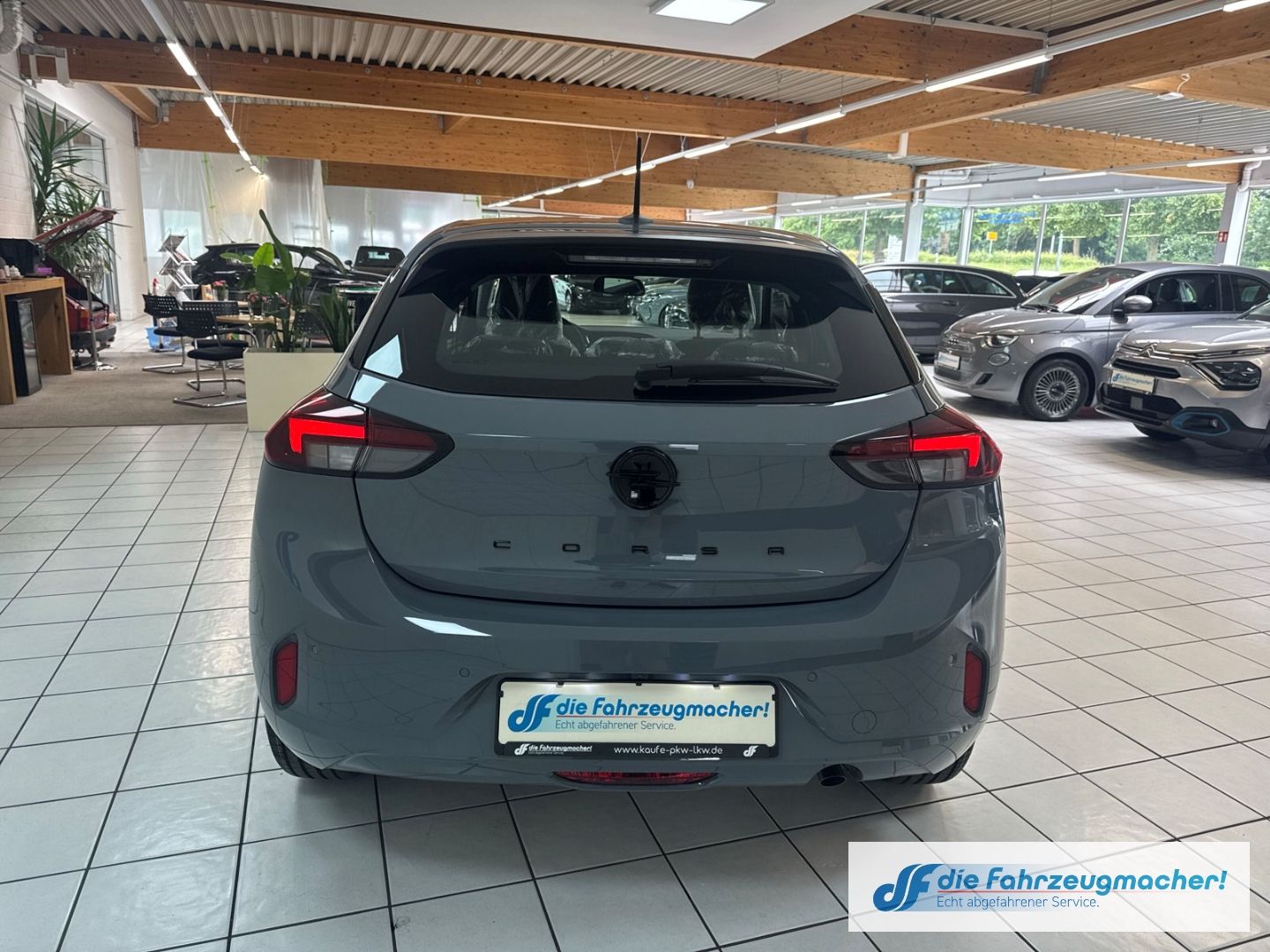 Fahrzeugabbildung Opel Corsa F Sitzhzg, Kamera* LED Apple CarPlay DAB