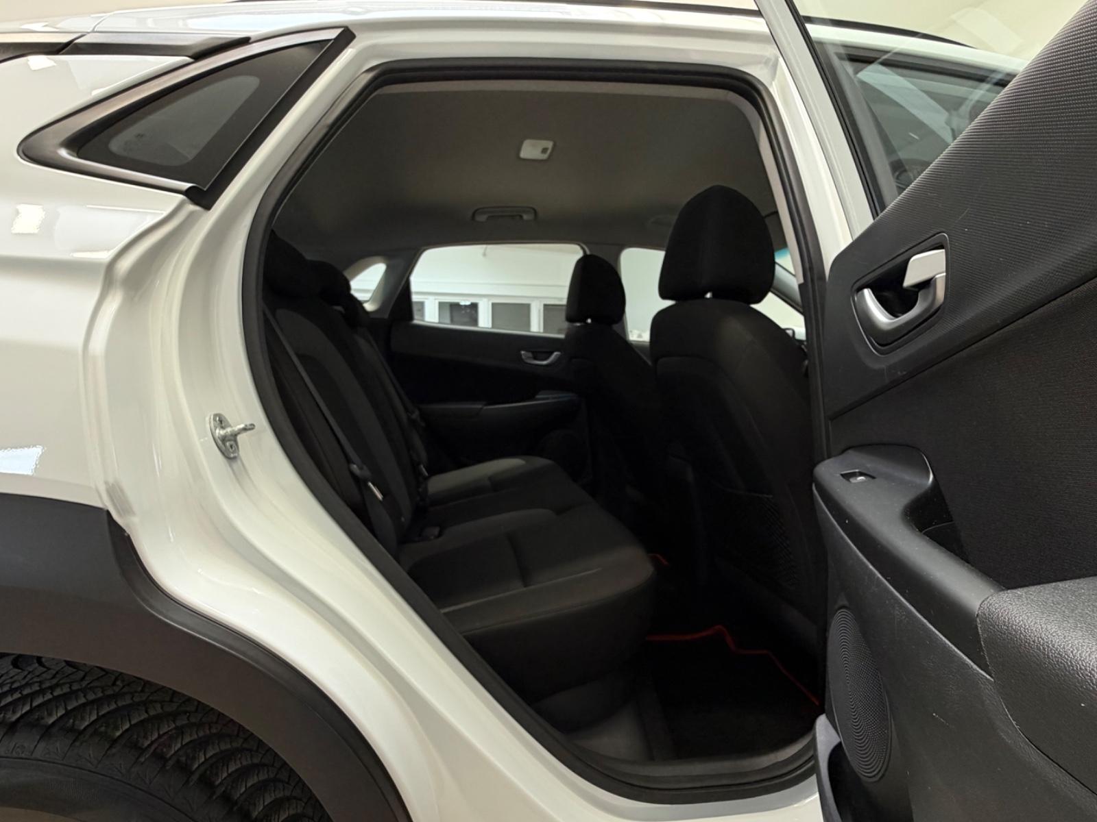 Hyundai Kona Trend 2WD/KAMERA/CARPLAY/SHZ/INSPK NEU
