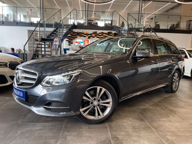 Mercedes-Benz E 350 BlueTec 4Matic Aut*ACC*AHK*NAVI*LEDER*PANO