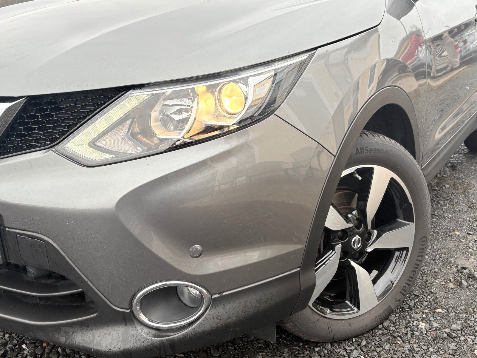 Fahrzeugabbildung Nissan Qashqai 1.6 N-Connecta Navi AHK 360 View 2.HAND