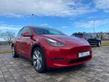 Tesla Model Y Long Range Dual Motor AWD AHK - rote Tesla Model Y