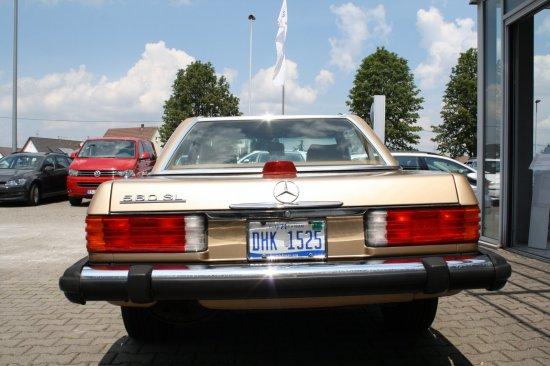 Mercedes-Benz SL 560