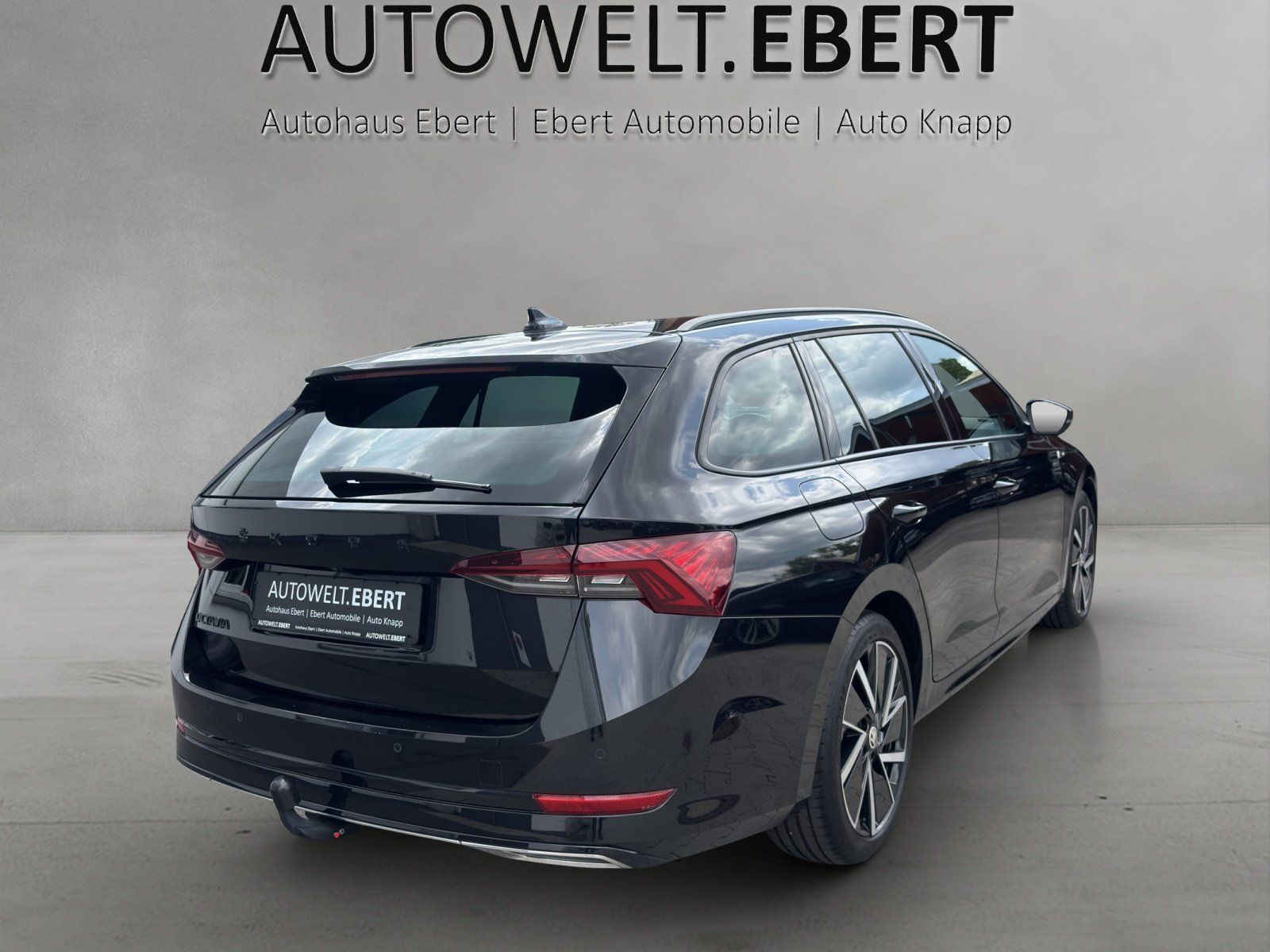 Fahrzeugabbildung SKODA Octavia Combi 2.0 TDI DSG Sportline/AHK/KAMERA/