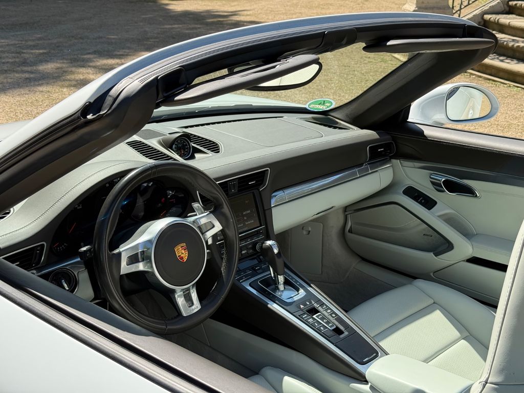 PORSCHE 991 911 Carrera 4 Cabriolet,Approved,Aga PORSCHE 991 911 Carrera 4 Cabriolet,Approved,Aga