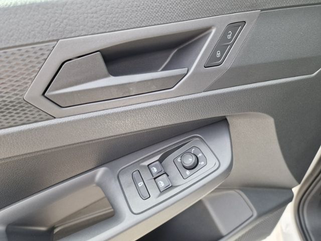 Fahrzeugabbildung Volkswagen Caddy Maxi Heckeinstieg Rollstuhl