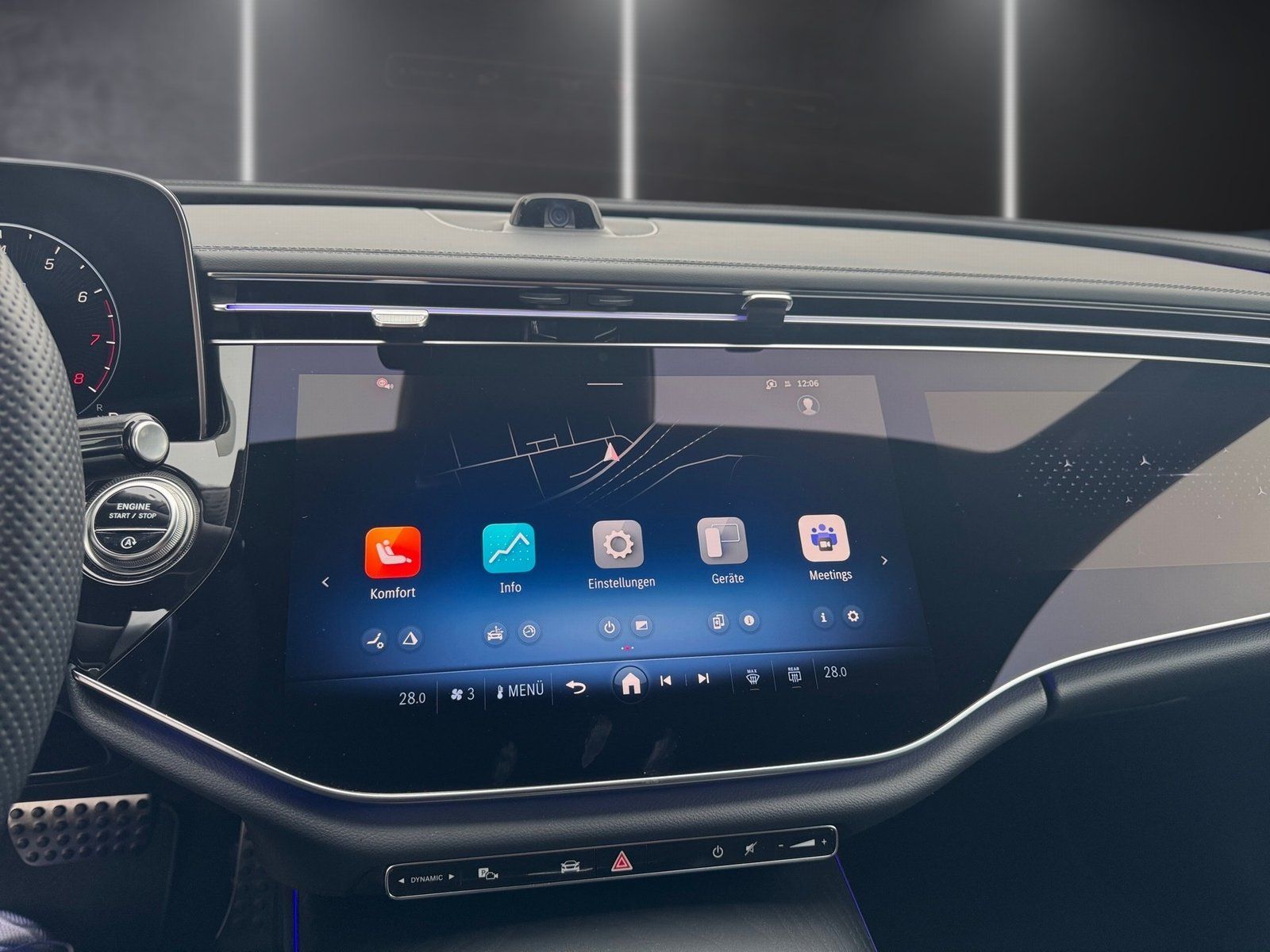 Fahrzeugabbildung Mercedes-Benz E 200 T AMG Adv.*MBUX-Superscreen*DISTRONIC*LED*