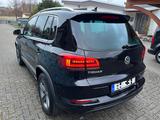 Volkswagen Tiguan 2.0TDI R-LINE PANO AHK DSG 4MOT CityScape - Volkswagen Tiguan: Cityscape