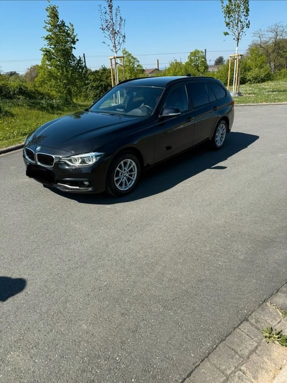 Image of BMW 320