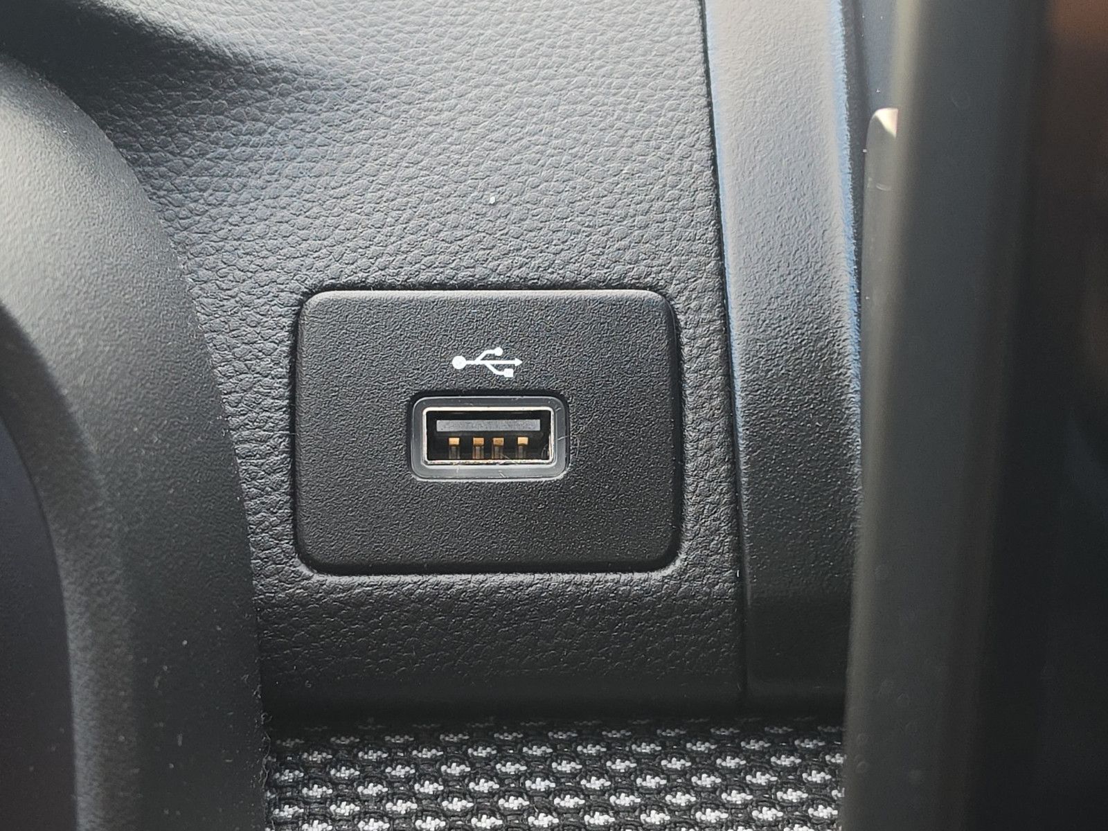 Fahrzeugabbildung Dacia Sandero III Stepway Comfort AUS 1.HAND