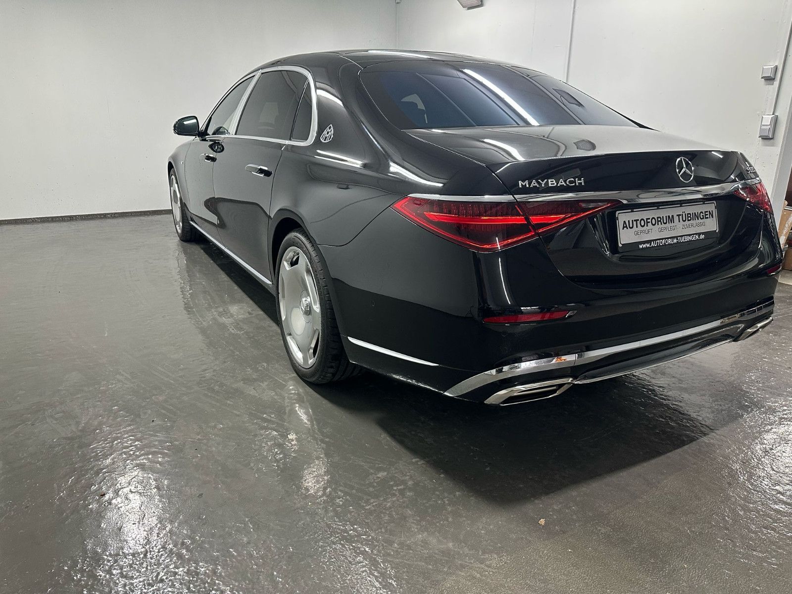 Fahrzeugabbildung Mercedes-Benz S 680 4MATIC MAYBACH *PANO*TV*MANUFAKTUR*TISCHE*