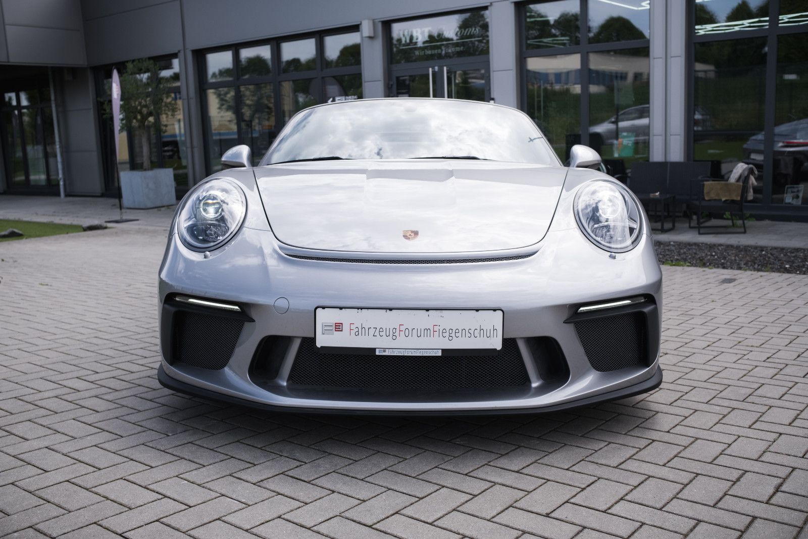 Fahrzeugabbildung Porsche 991/911 Speedster-90Ltr.-Lift-Approved-56 KM!!!