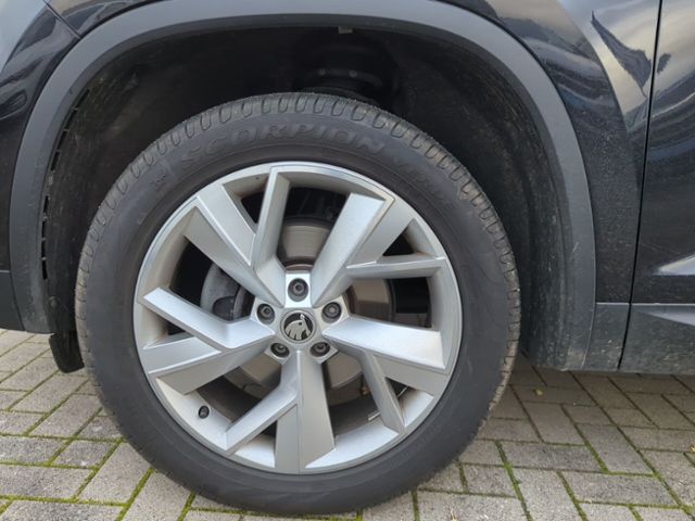 Fahrzeugabbildung SKODA Kodiaq 1.5 TSI DSG Style NAV ACC KAMERA STANDHZG