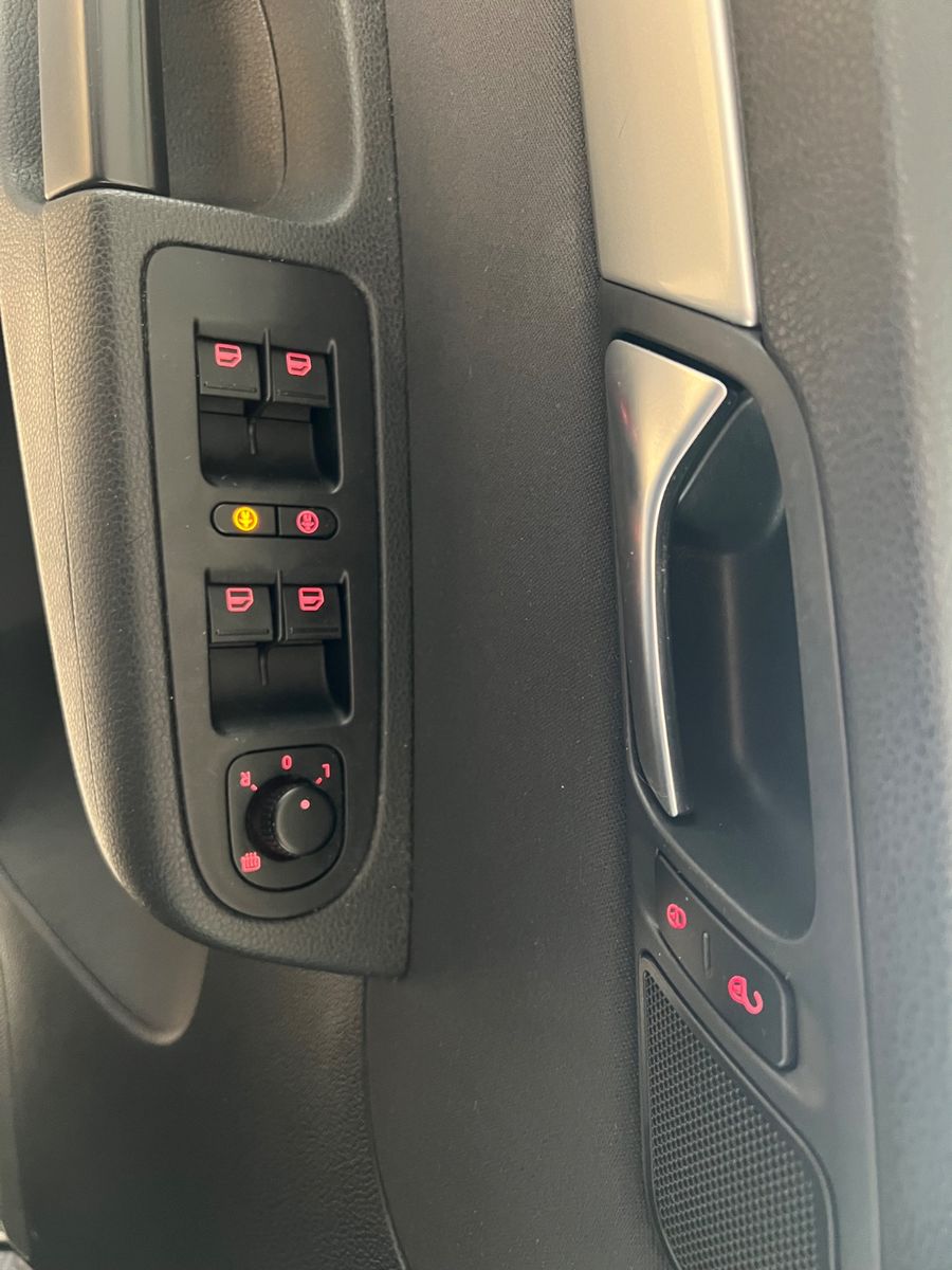 Fahrzeugabbildung Volkswagen Sharan 2.0 TDI BMT*CARPLAY*RÜCKFAHRKAMERA*7.SITZ