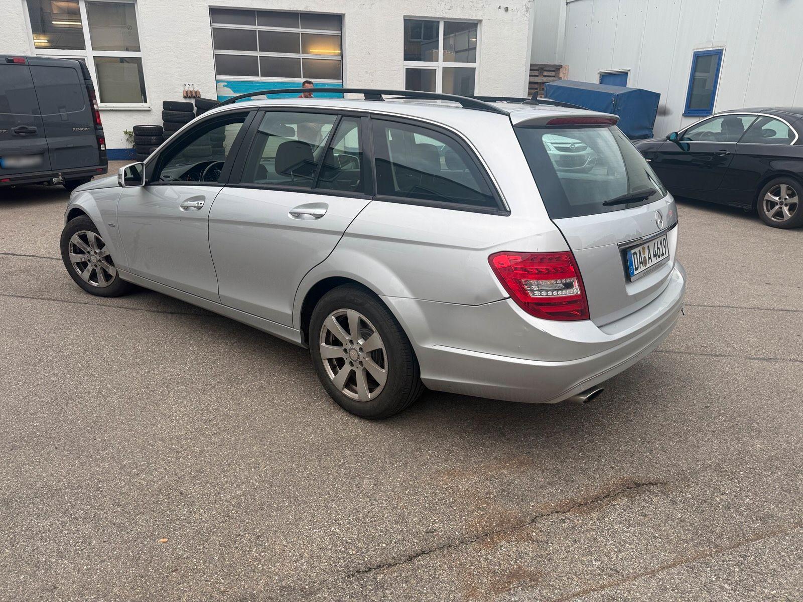 Mercedes-Benz C220 2011 — photo 6