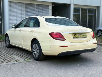 Mercedes E 200 - 6