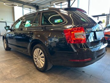 Skoda Octavia *ACC*PDC*NAVI*2-Zonen*Car-PLAY*