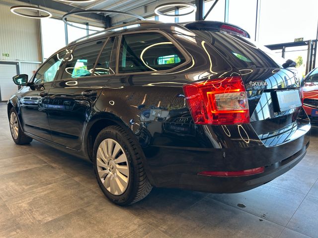 Skoda Octavia *ACC*PDC*NAVI*2-Zonen*Car-PLAY*