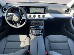 Fahrzeugabbildung Mercedes-Benz E 200 T Avantgarde DISTRONIC TOTWINKEL AHK WIDE