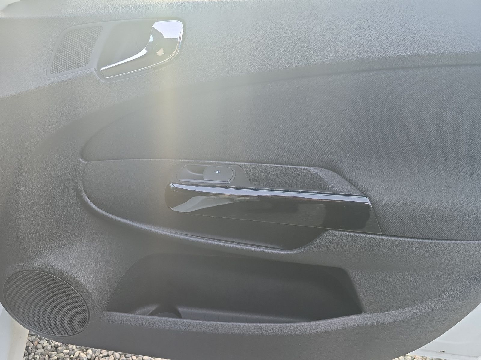 Fahrzeugabbildung Opel Corsa D Color Edition