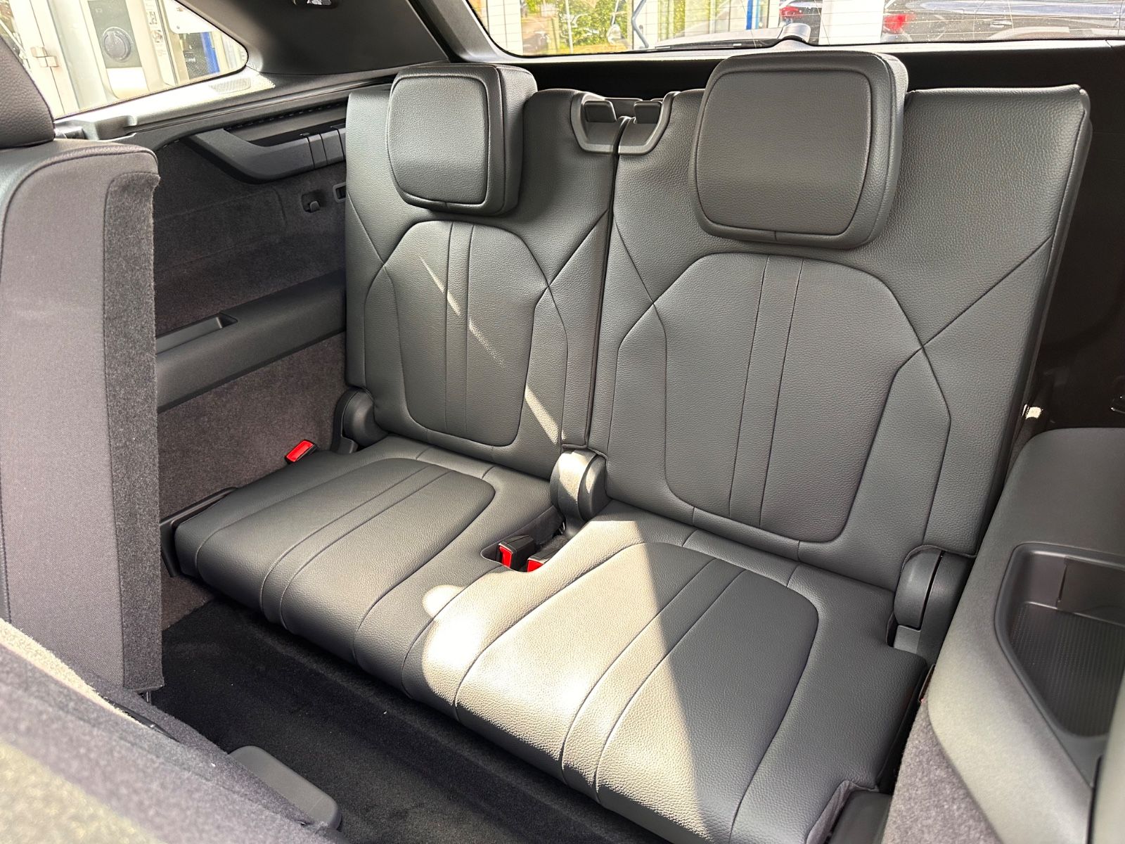 Fahrzeugabbildung SKODA Kodiaq 2.0 TDI 4x4 Sportline Matrix/AHK/Pano/7