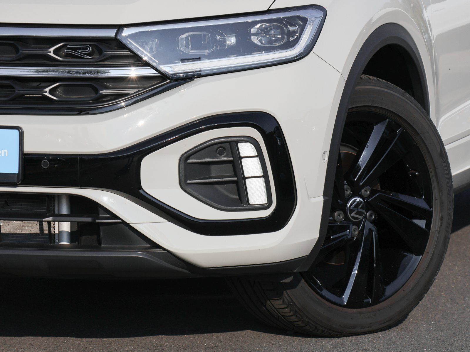 Volkswagen T-Roc R-Line 1.5 TSI Keyless Kamera AHK Navi foto 5