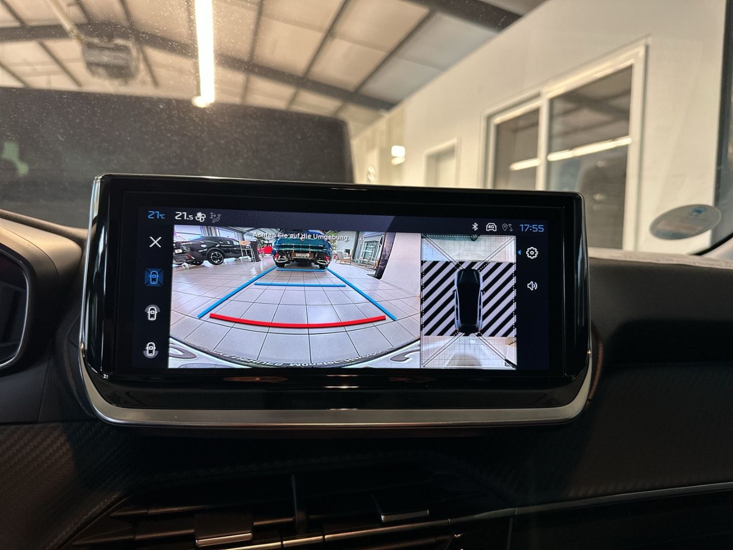 Fahrzeugabbildung Peugeot 208 Allure 1.2 PureTech 100 Navi 360 Kamera