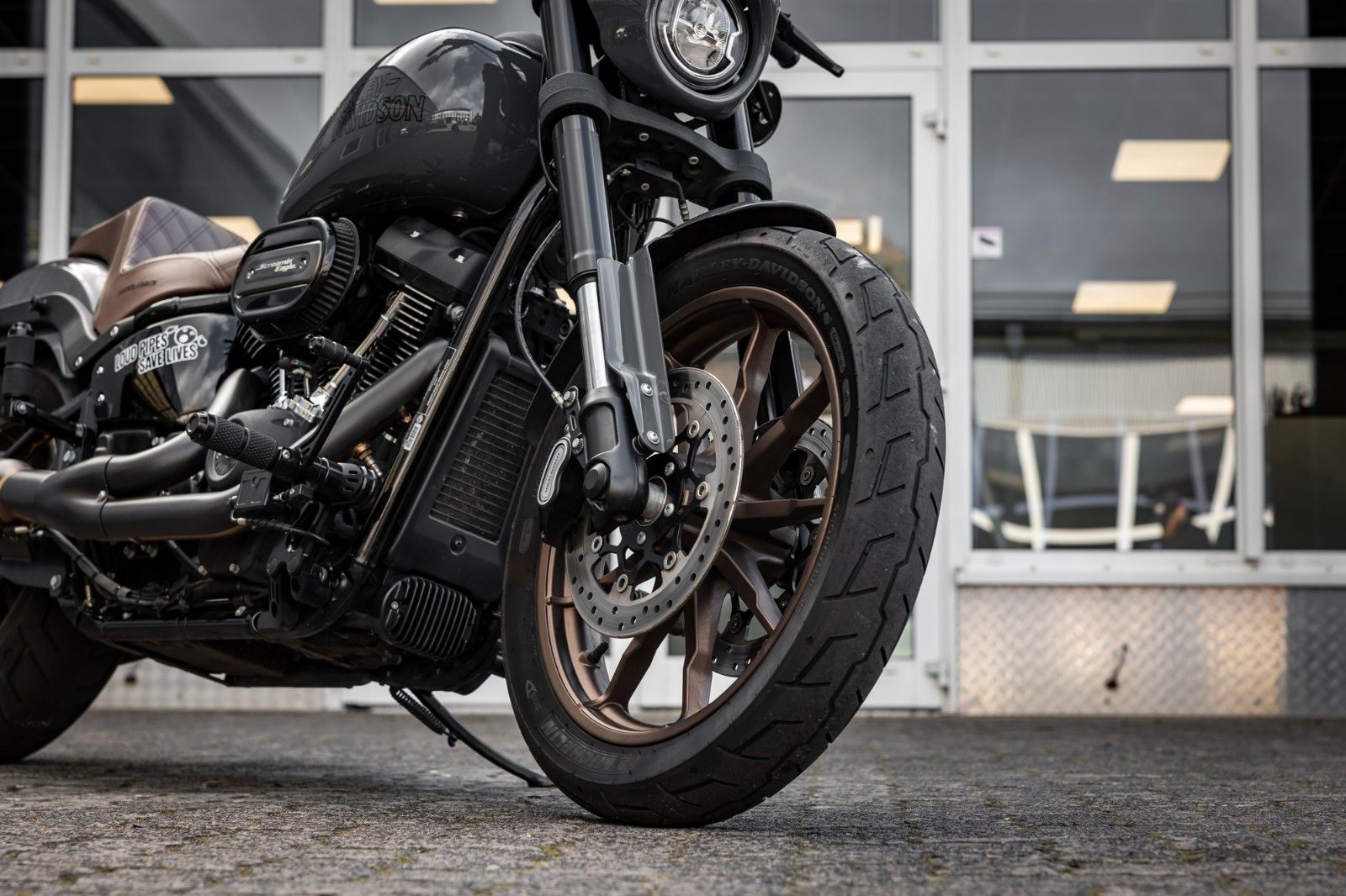 Fahrzeugabbildung Harley-Davidson FXLRS LOW RIDER S 117 CUI - JEKILL&HYDE -