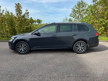 Volkswagen Golf - 4