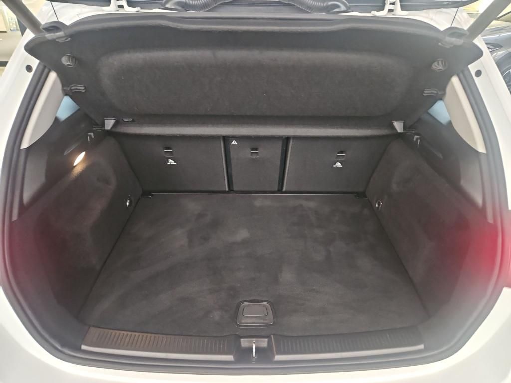 Fahrzeugabbildung Mercedes-Benz B 200 Style Multibeam Totwi. Parkpilot KeylessGO