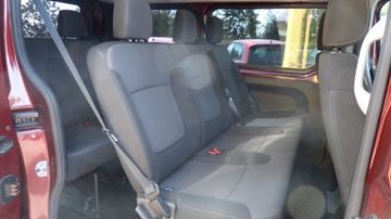 Renault Trafic Bus 2,0 BLUE dCi 150 PS 3,0t mit AHZV 8 S