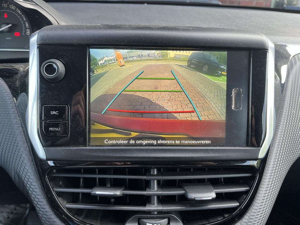 Peugeot 208 1.2 PureTech GT-line navi Händlerwartung