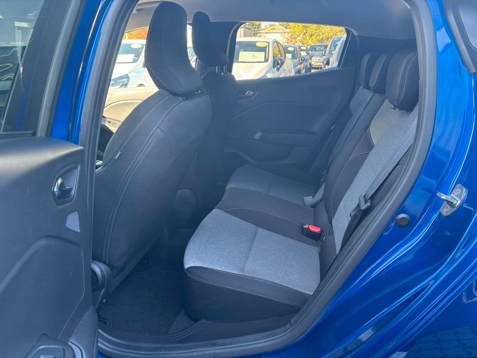 Fahrzeugabbildung Mitsubishi Colt PLUS