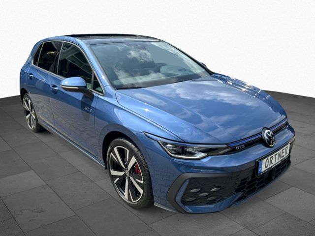 Fahrzeugabbildung Volkswagen Golf VIII 1.5TSI EHYBRID GTE IQ.LIGHT KAMERA HEA
