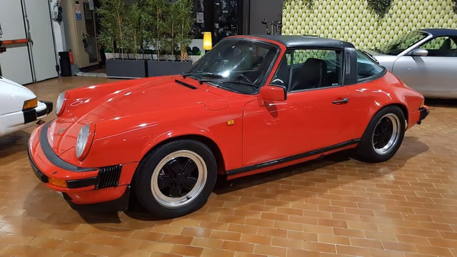 Porsche 911 Porsche 3000SC Targa Asi Book service come n