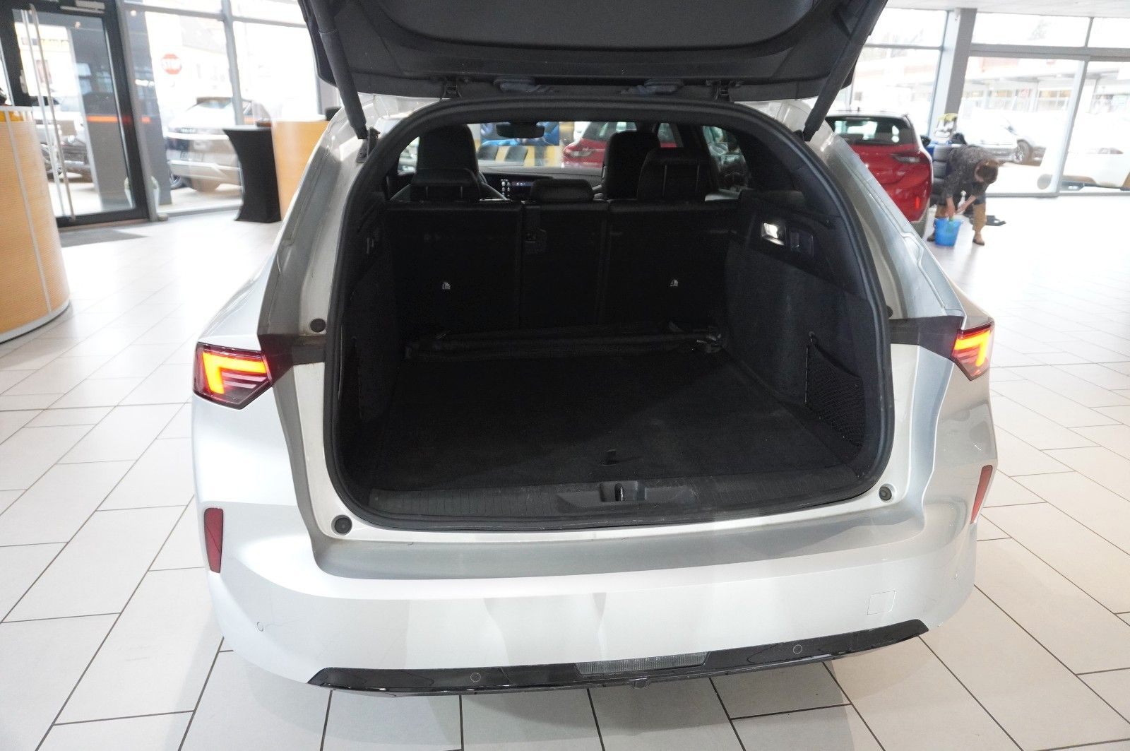 Fahrzeugabbildung Opel Astra L ST 1.5D ULTIMATE NAVI/LED/360°/PANO./DAB