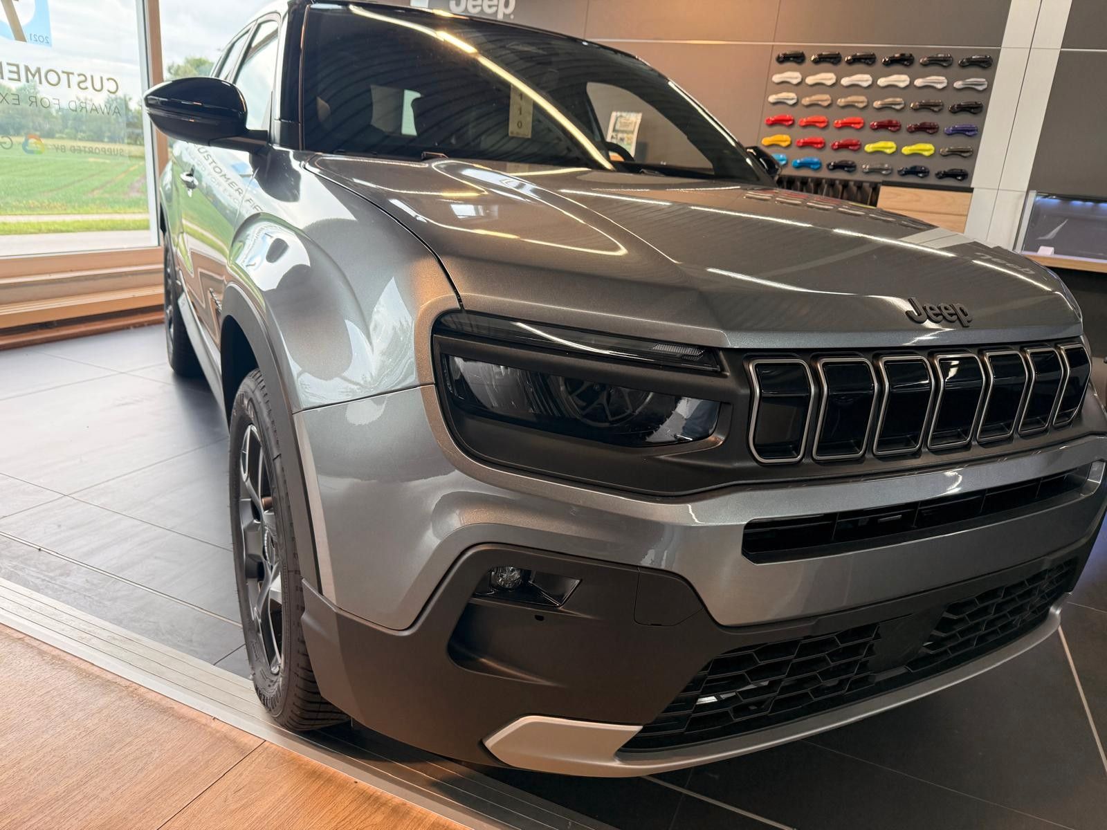 Jeep Avenger Black Edition Electric BEV imagem 2