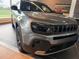 Jeep Avenger Black Edition Electric BEV - Jeep Avenger mit Panoramadach
